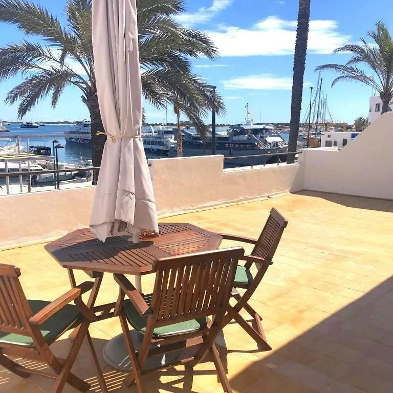 Apartamentos Mar I Vent Puerto De La Savina  La Savina (Formentera)